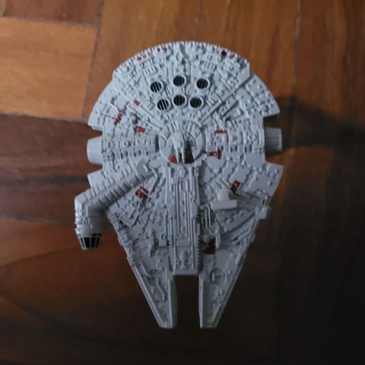 Hot Wheels: Nave Star Wars Millennium Falcon