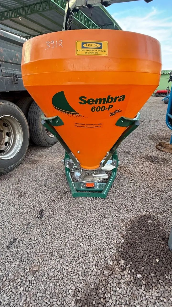 Distribuidor Adubo e Sementes  - Foto 4