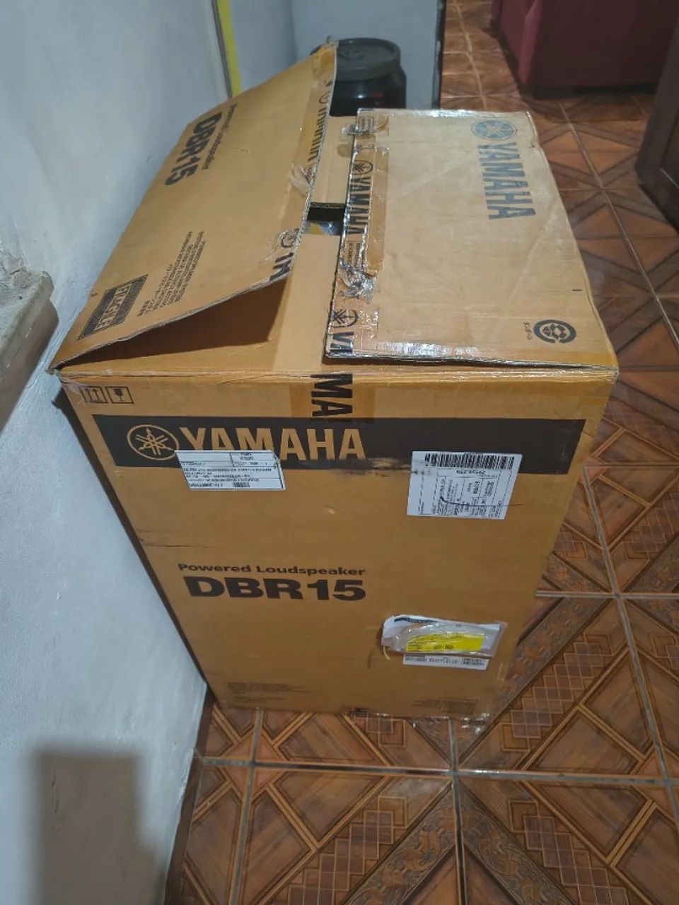 Caixa de som Yamaha top DBR15  - Foto 2