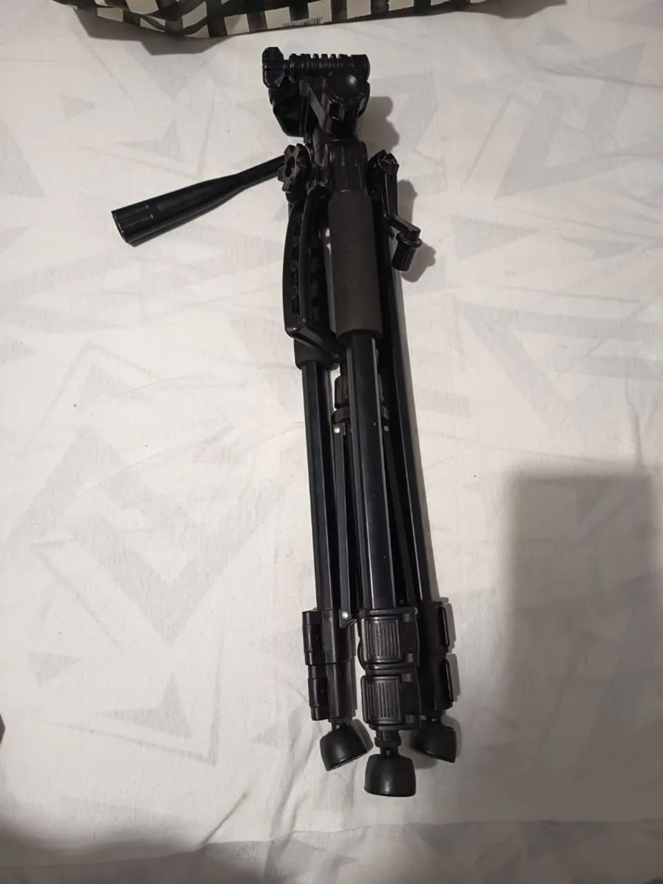 Projetor Mini e tripé  - Foto 4