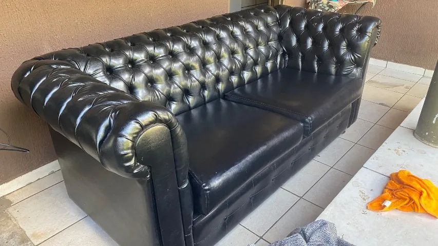 Sofá Chesterfield couro sintético - Foto 2