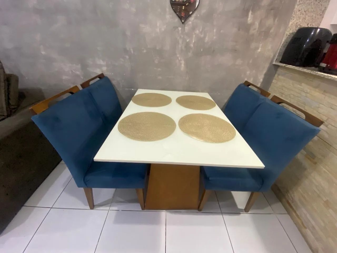 Mesa 4 cadeiras 