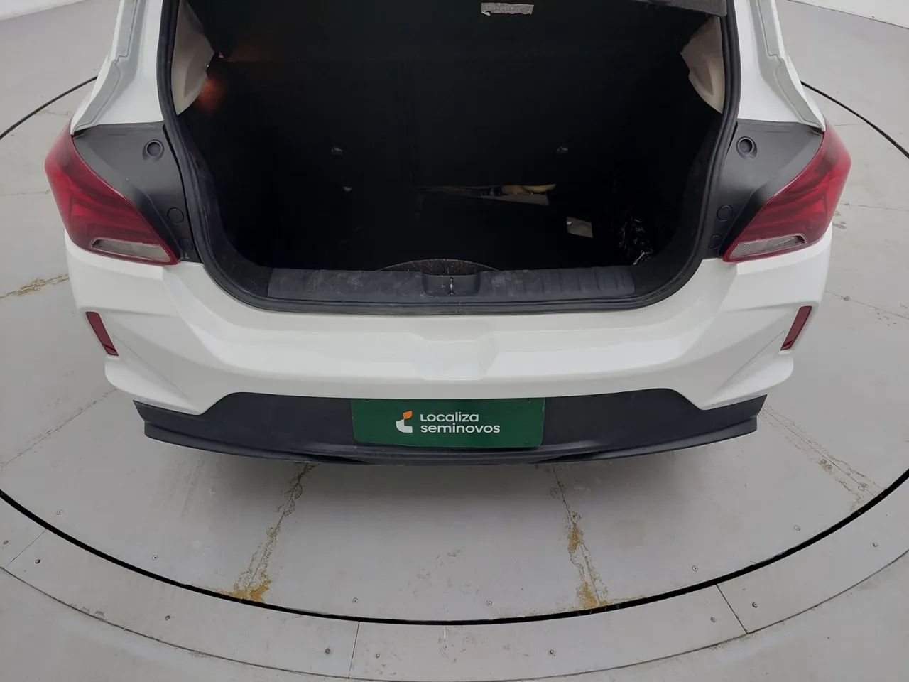 Chevrolet Onix Hatch 1.0 12V Flex Mec. 4P, foto 9 de 18