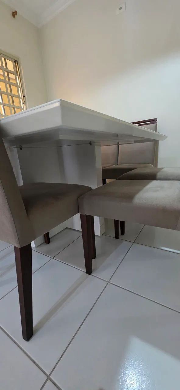 Mesa com 8 cadeiras - Foto 2