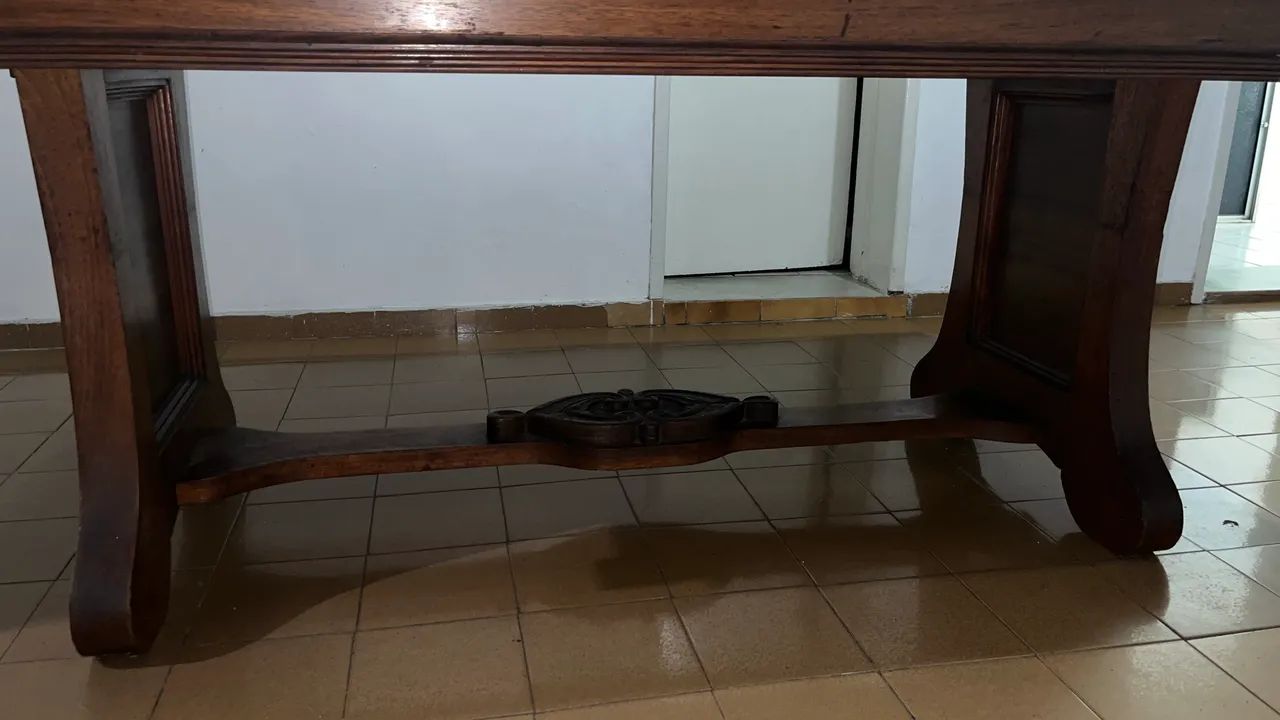Mesa de Jantar Colonial em Madeira Maciça com 8 Cadeiras - Foto 4