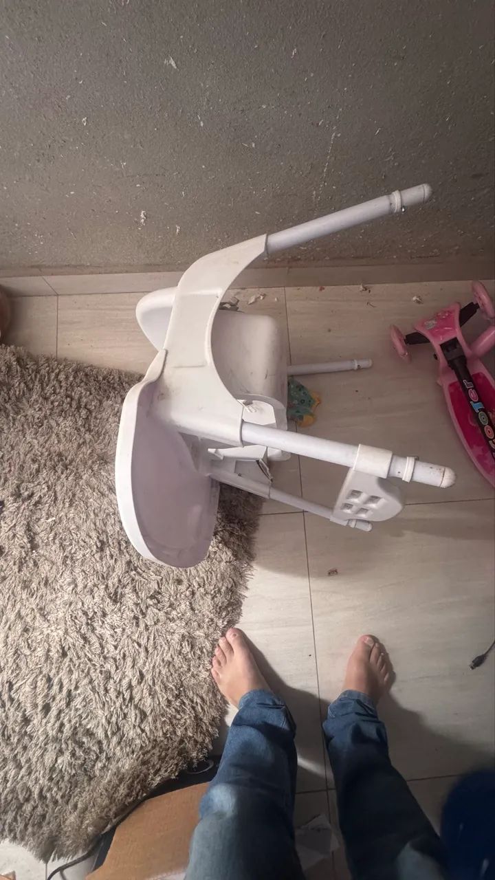 Cadeirinha para criança alimentar