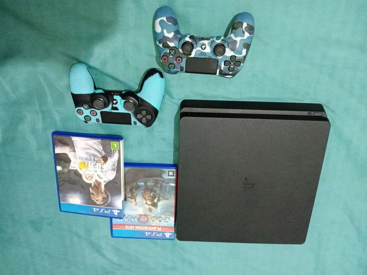 Ps4 slim 