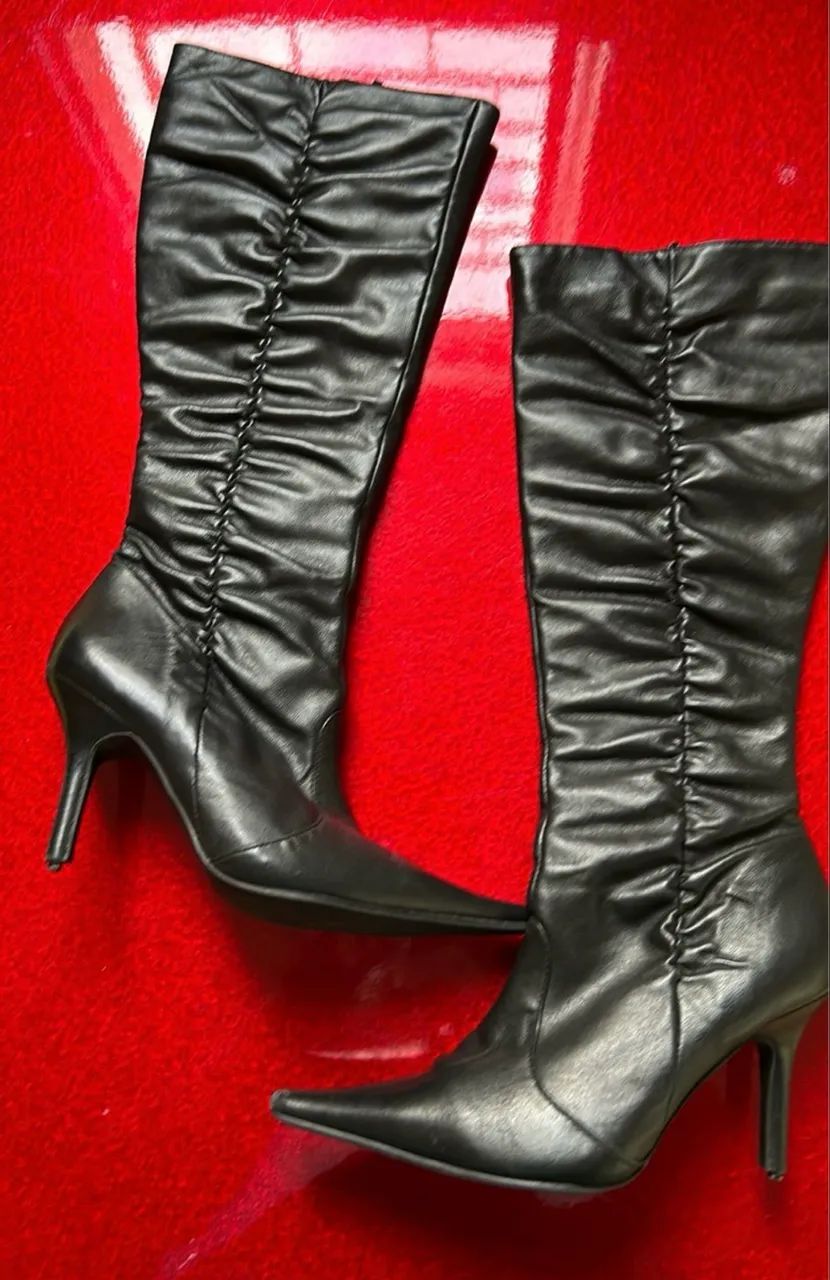 Pra vender hoje! Bota de couro legítimo salto fino e bico fino.  - Foto 3