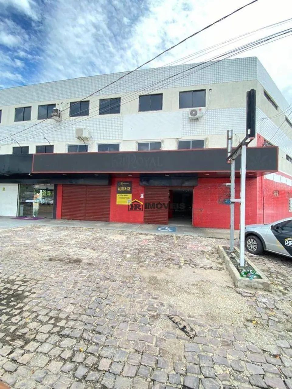 Aluga-se Loja com Excelente Visibilidade no Bairro Morada do Sol!
