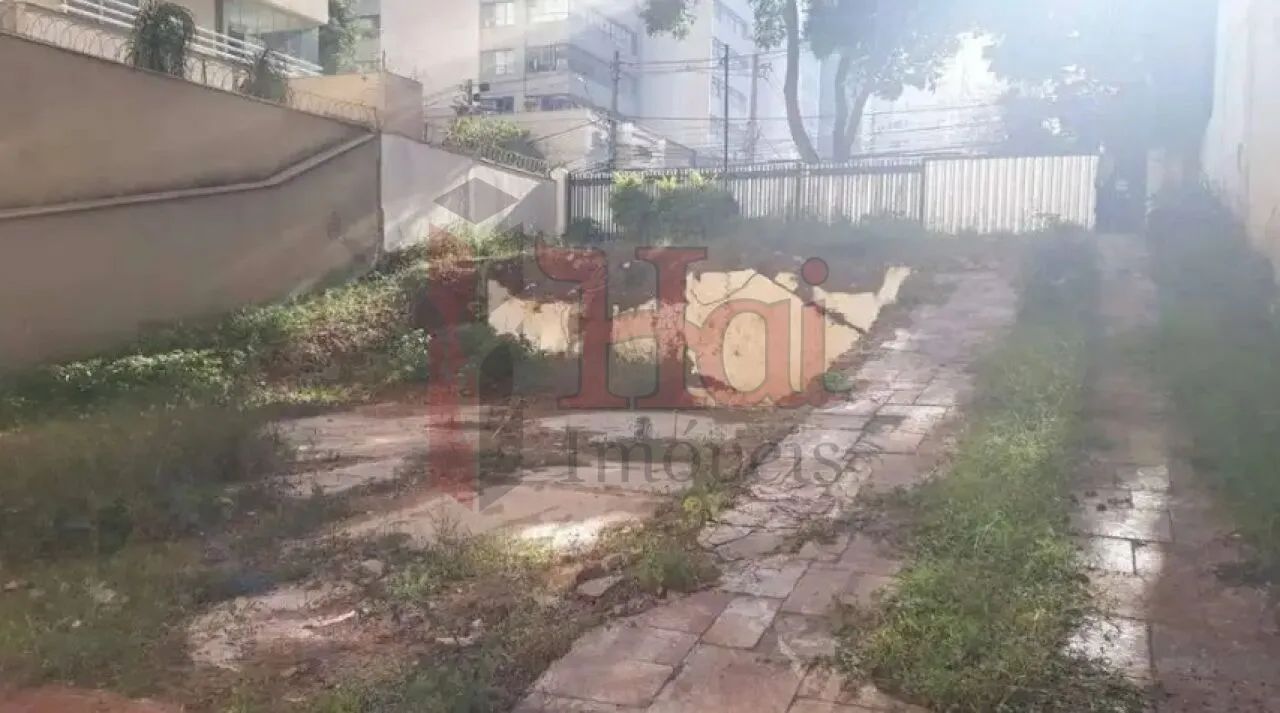 Terreno à Venda com 581m² - Foto 2