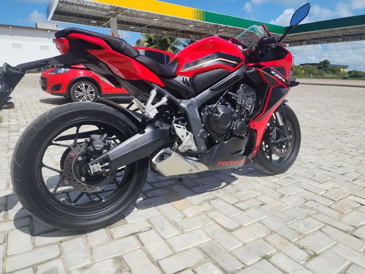 CBR650 alienada - Foto 4