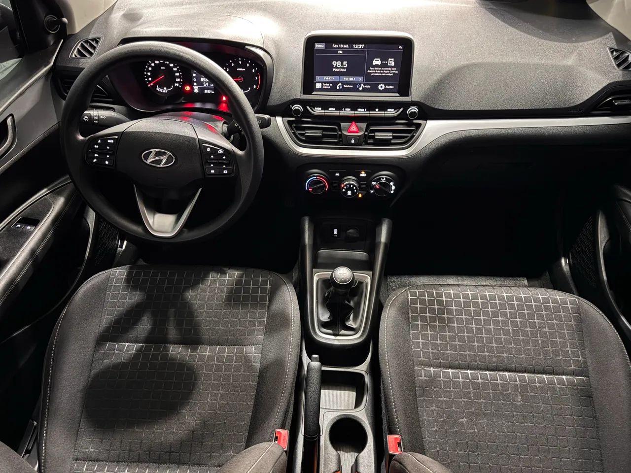 Hyundai HB20 Comfort 1.0 Flex 12V Mec., foto 6 de 11