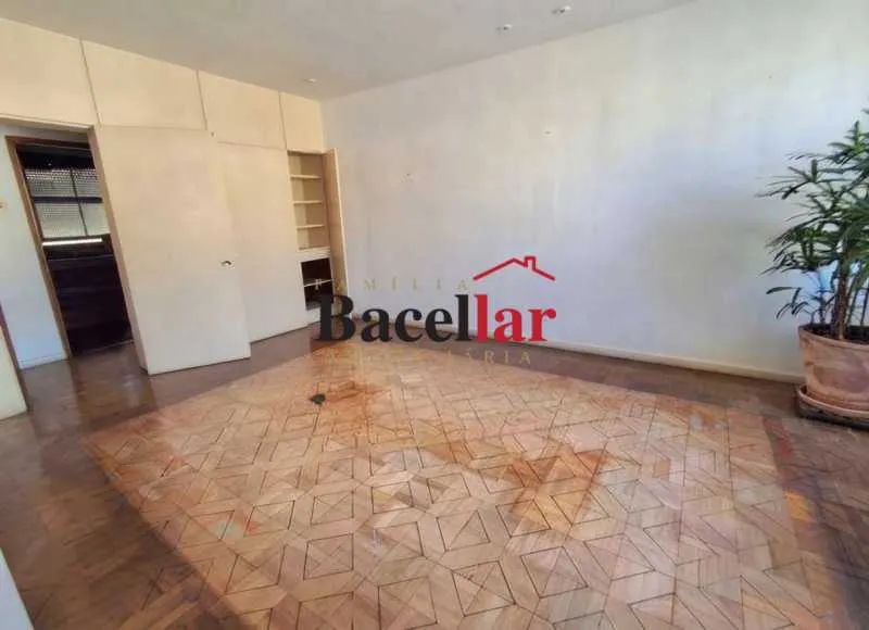 Cobertura : / Residencial / Copacabana