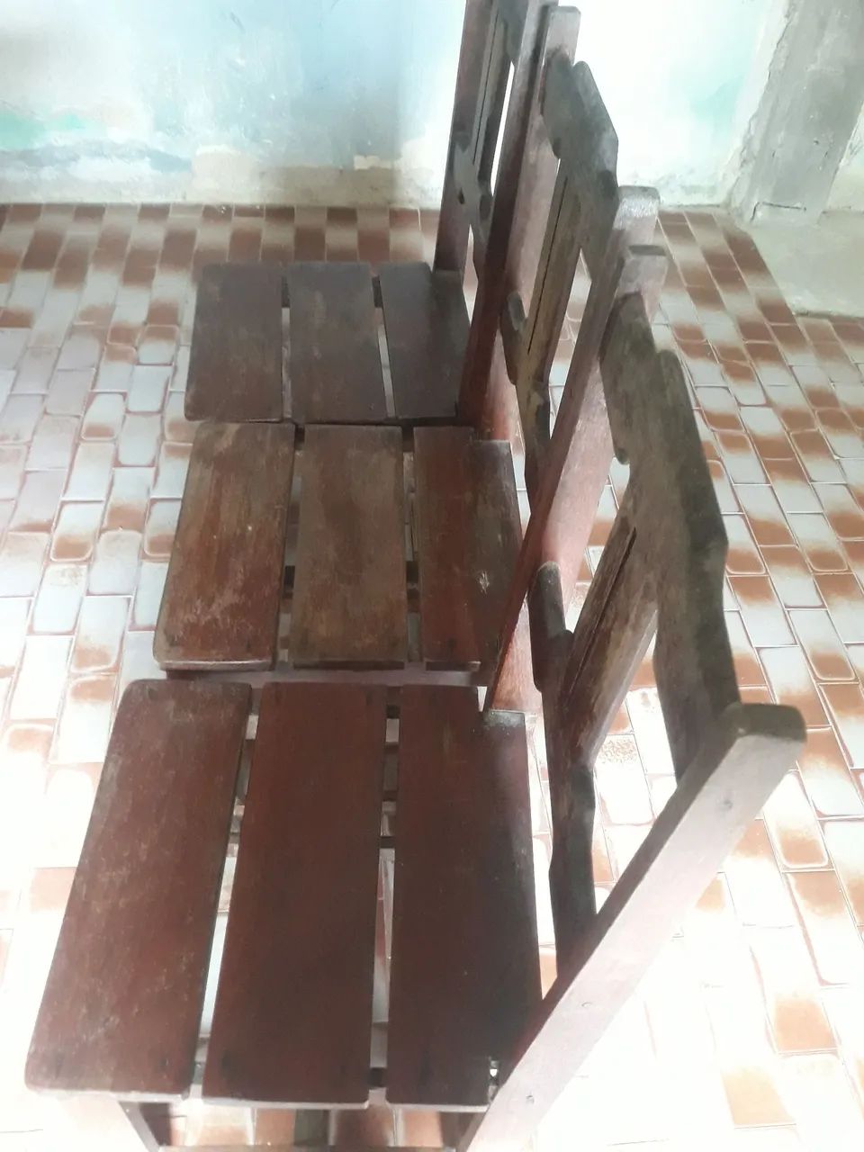 Mesa Madeira com  06 cadeiras   - Foto 3