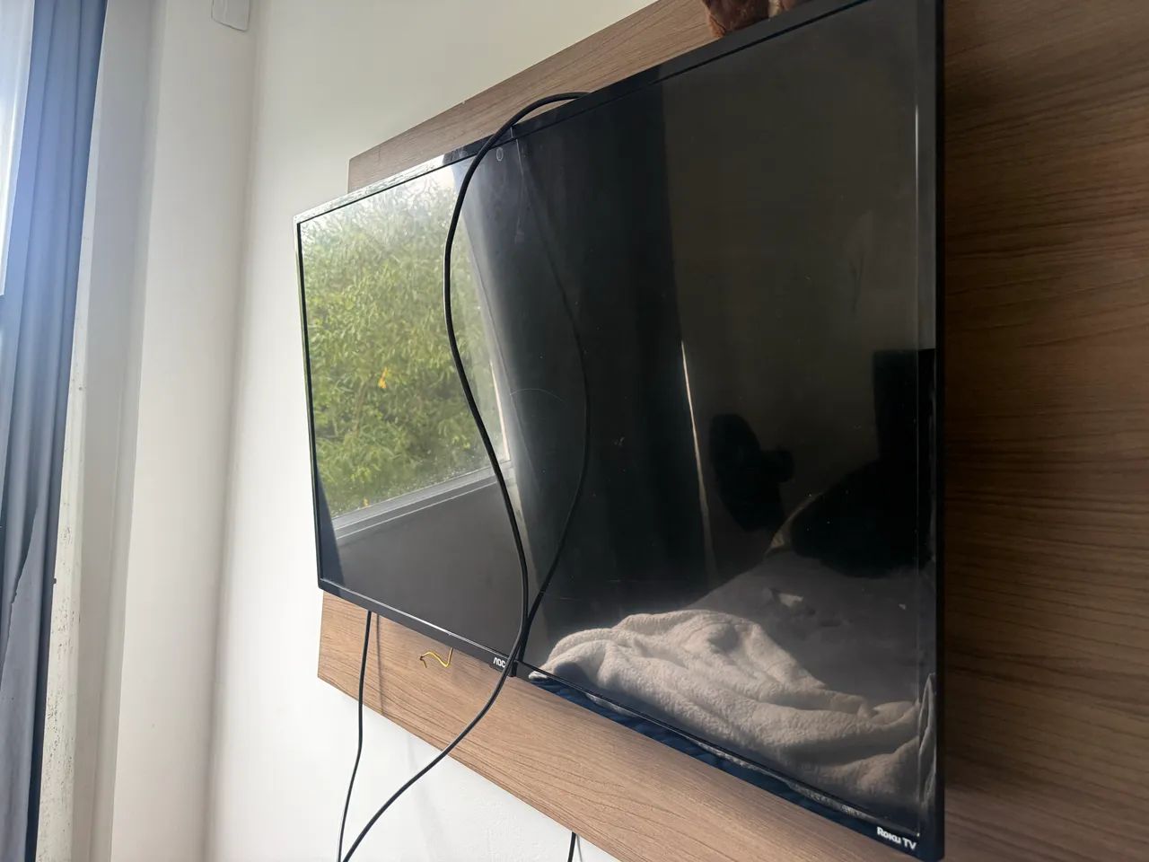 Vendo tv smart 43 polegadas roku - Foto 2