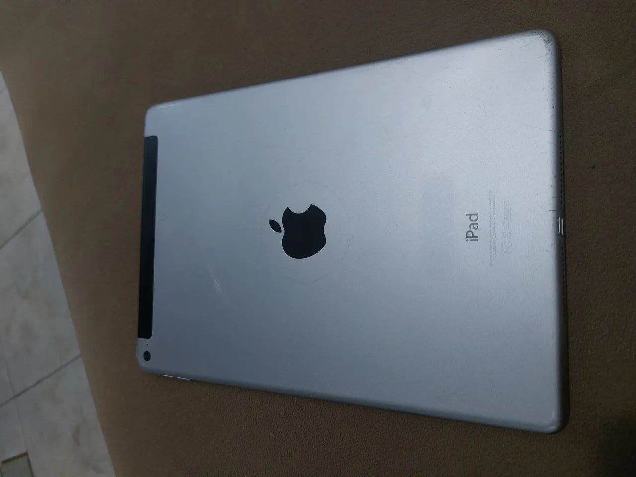 Vendo Ipad Air 2 com 64GB tela de 9 polegadas - Foto 2