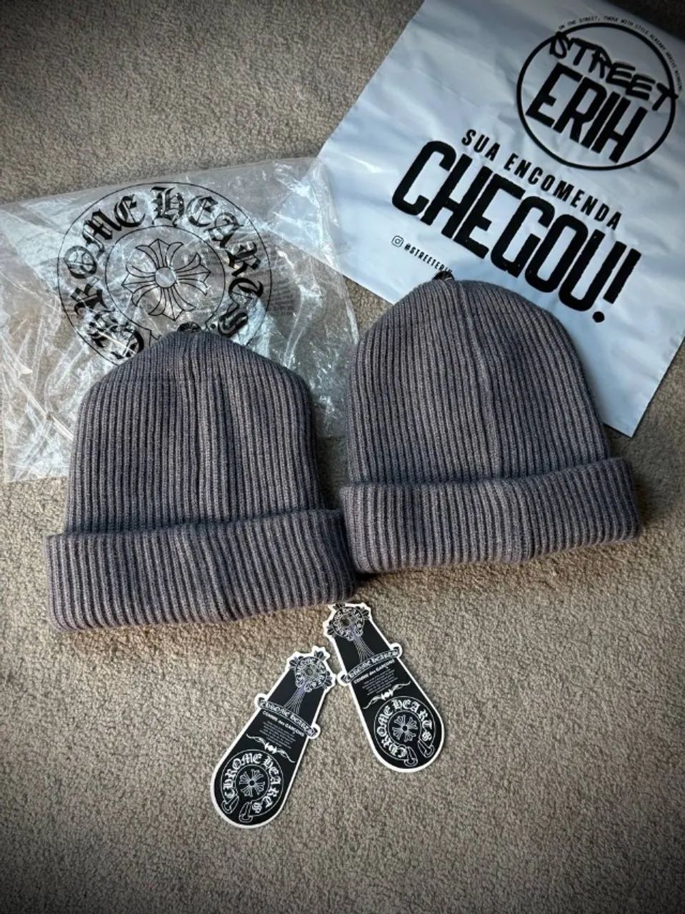 TOUCA CHROME  HEARTS CINZA - Foto 5