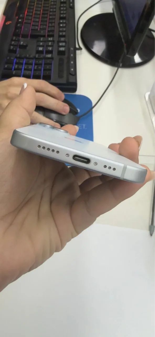 iPhone 15 - Foto 4