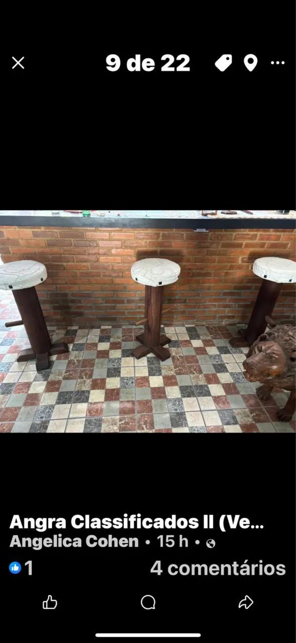 BANQUETAS DE MADEIRA DE DEMOLIÇÃO E COURO