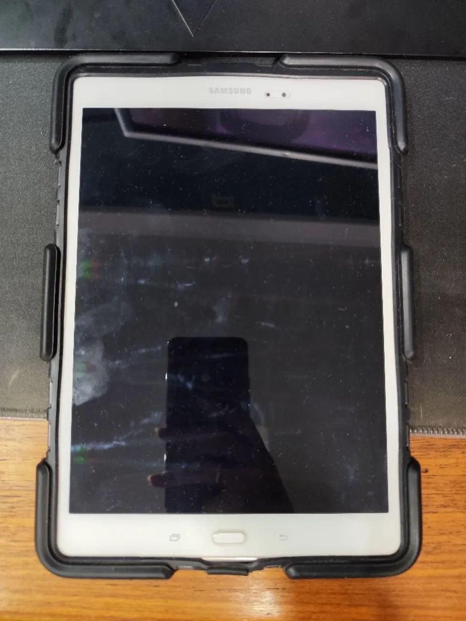 Tablet Samsung Galaxy Tab A 9.7" c/ S Pen e Capa Anti-Impacto - Foto 4