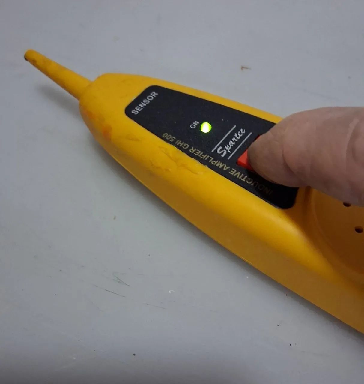 Kit Localizador e testador de cabos de rede Spartec. Usado funcionando. Sem as baterias.  - Foto 6