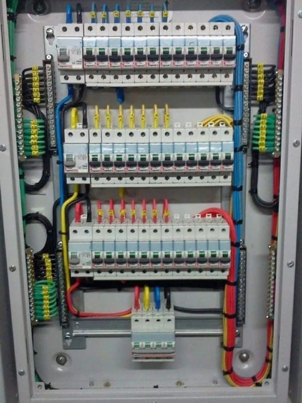 Eletricista Profissional - Foto 2