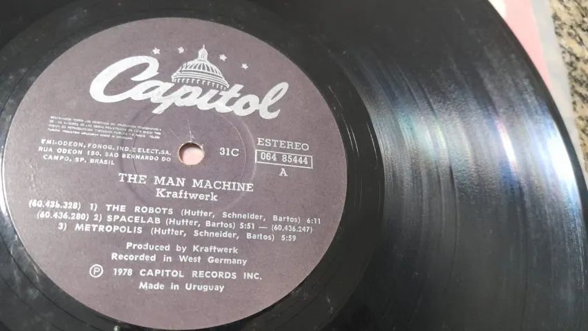 LP Kraftwerk - The man machine -  Importado - Foto 2
