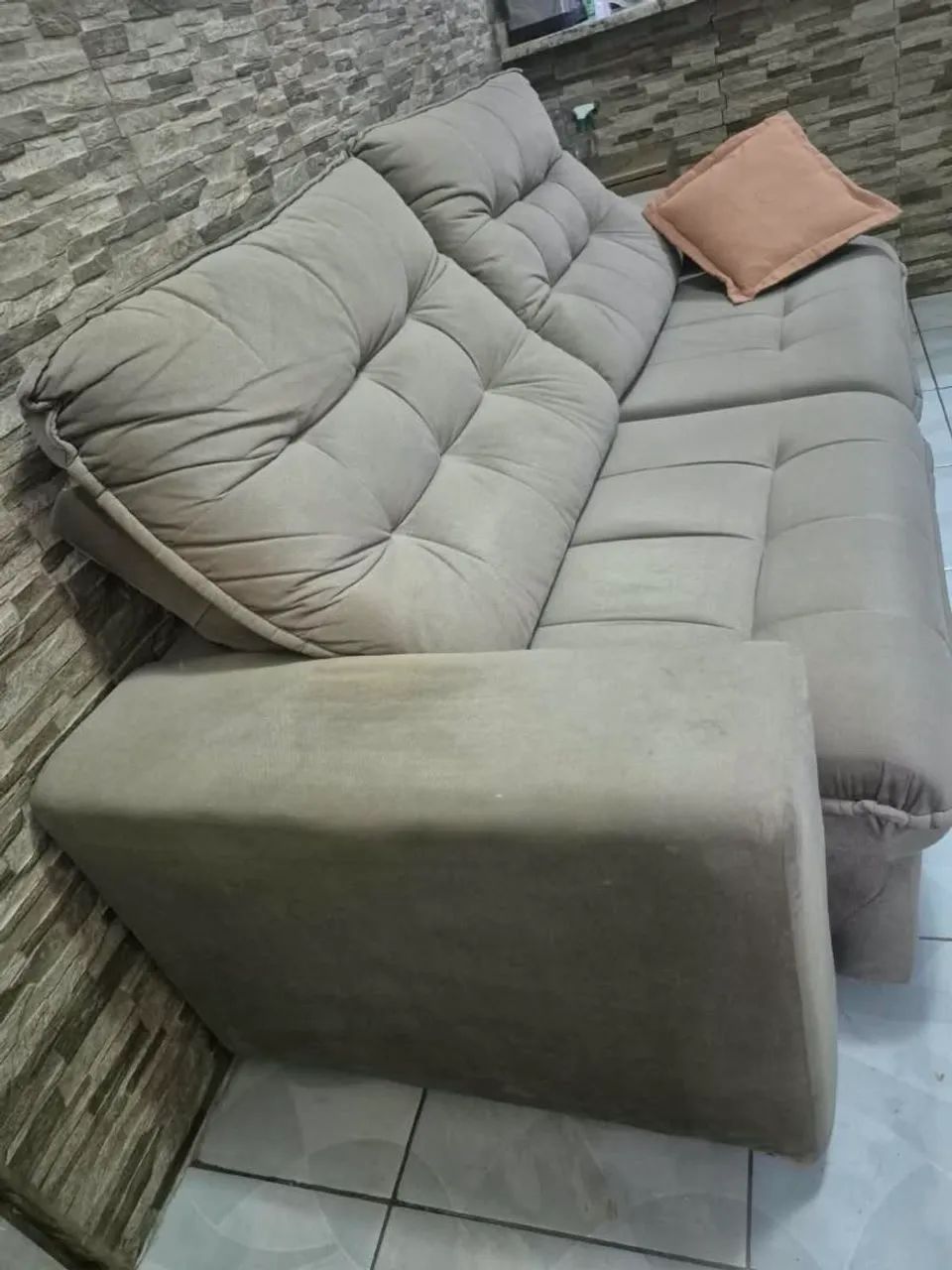 Vendo sofá 3 lugares reclinável - Foto 4