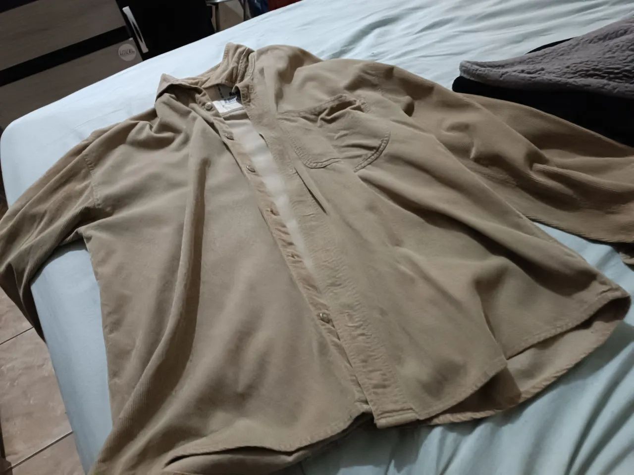 Camisa veludo cotele vintage bege - Foto 5
