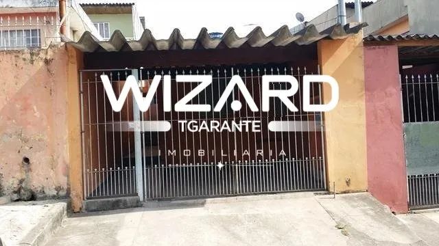 3 Casas em terreno de 250m²