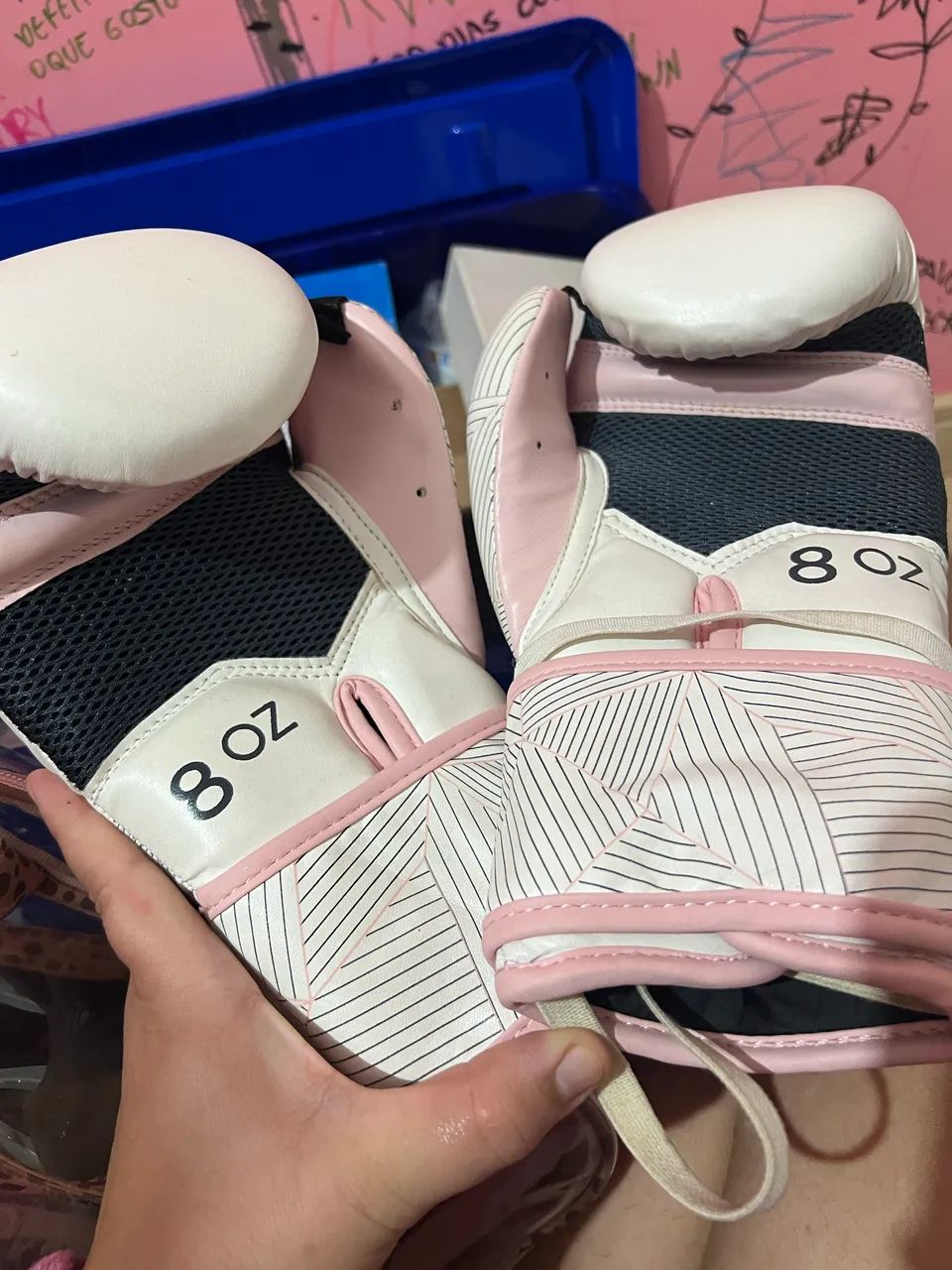 Luva de boxe feminina 