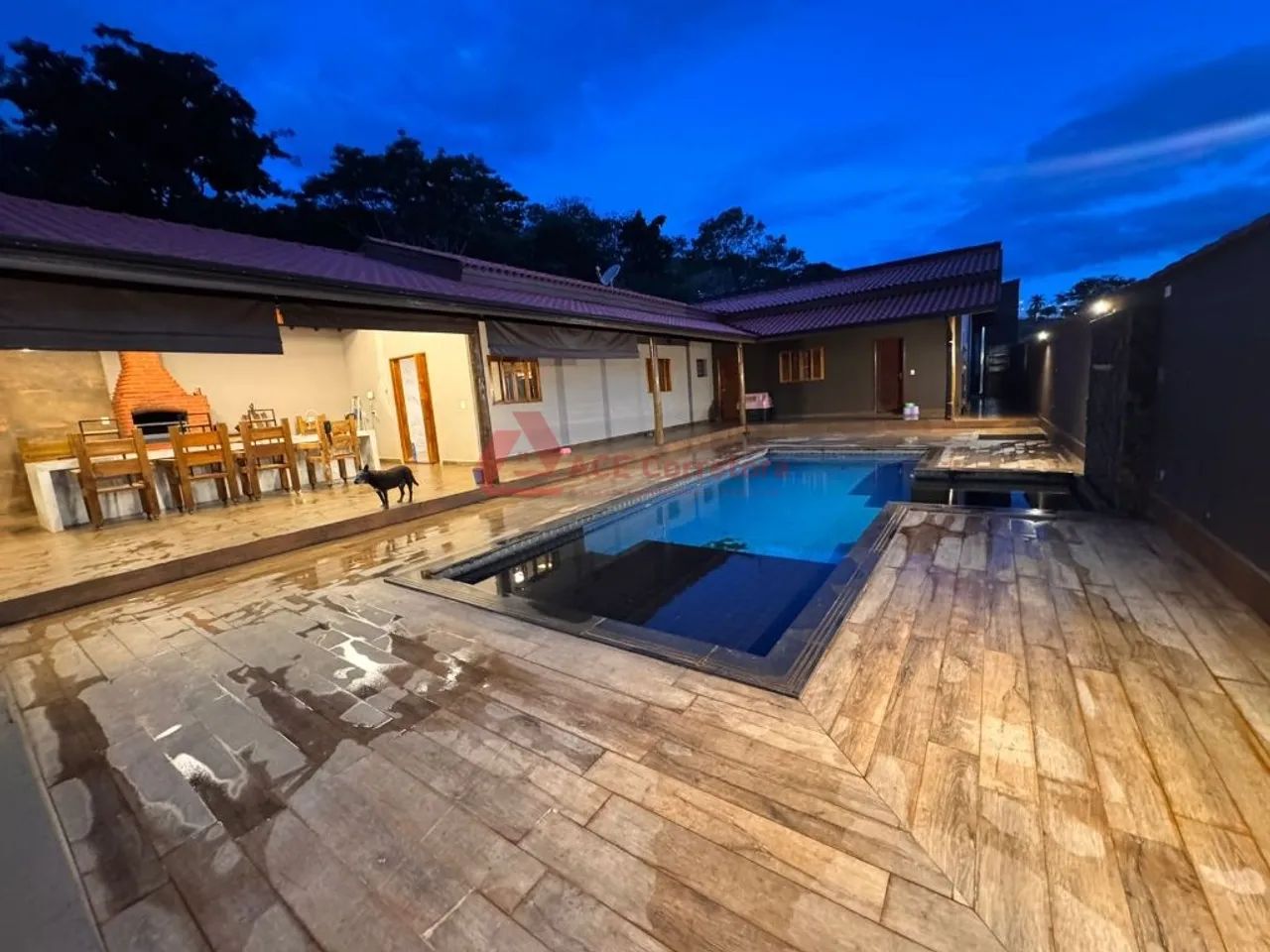Casa com Suíte Master, Piscina e Área Gourmet