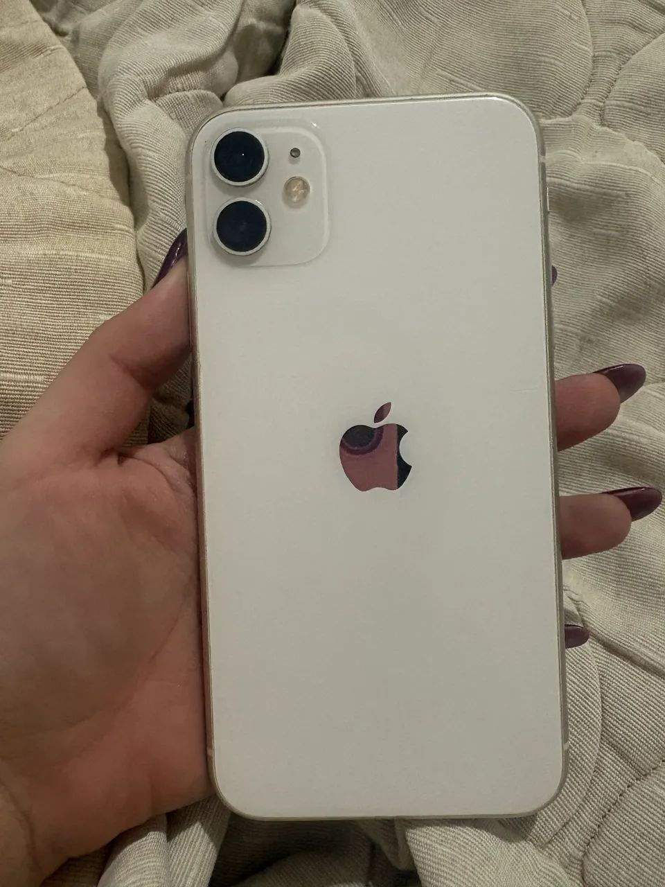 iPhone 11 semi novo