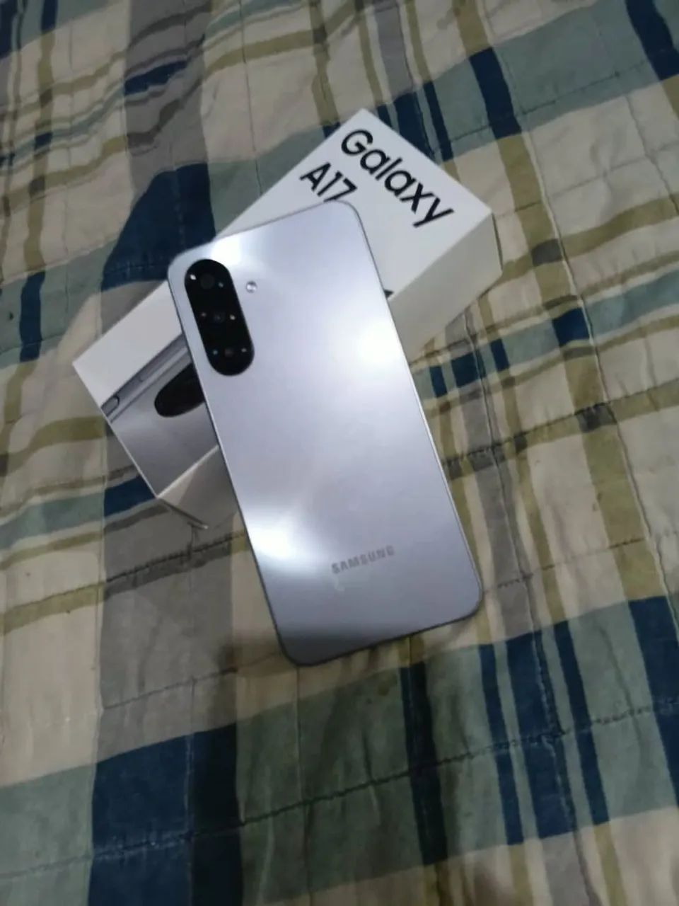 Celular novo apenas 3 meses de uso. - Foto 2