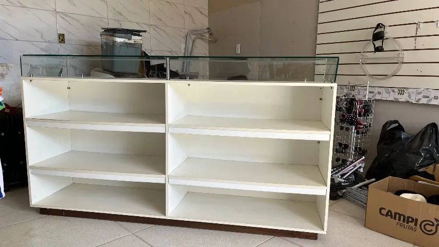 Balcão com vidro  - Foto 2