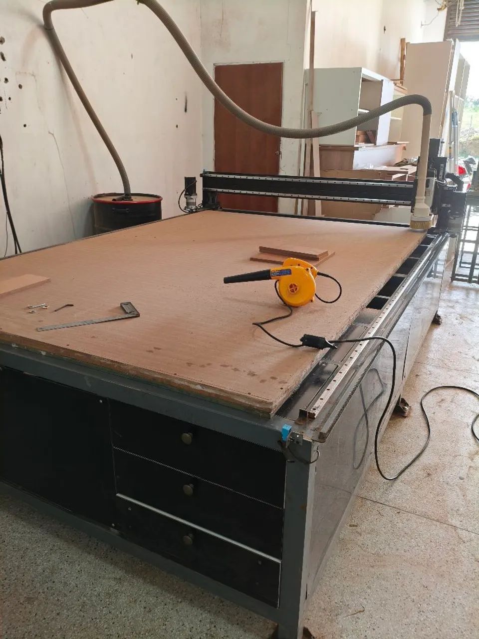 Router cnc com área útil de 2750x1850 - Foto 2