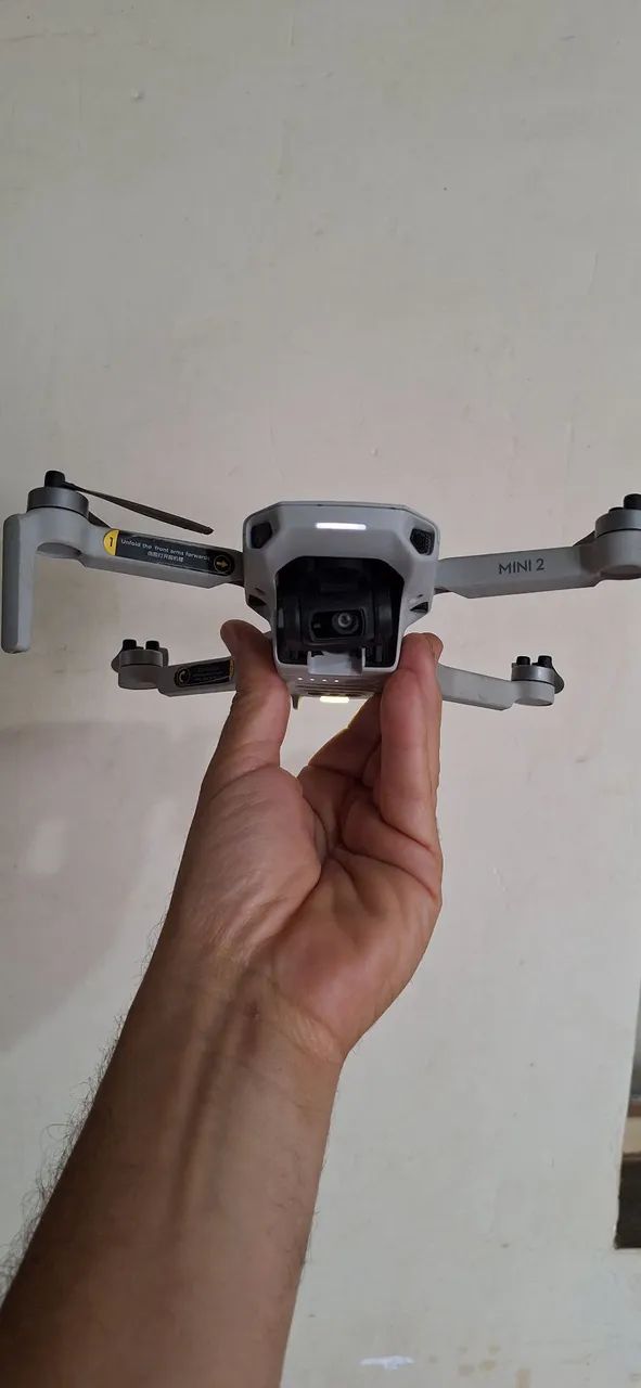 Drone dji mini 2 fly more combo( não conectar com controle) - Foto 2
