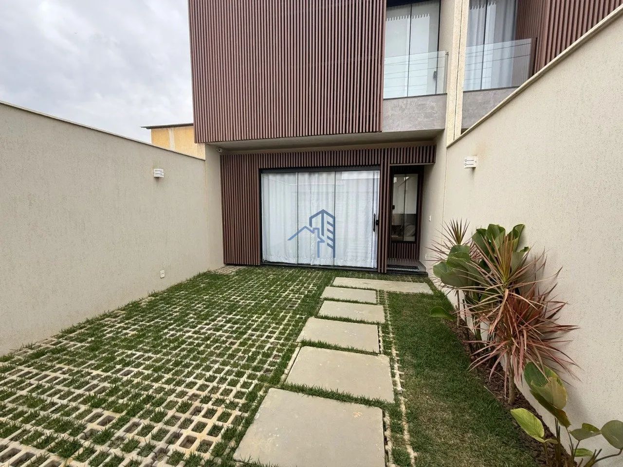 Casa duplex com 3/4 (sendo uma suíte) - Foto 2