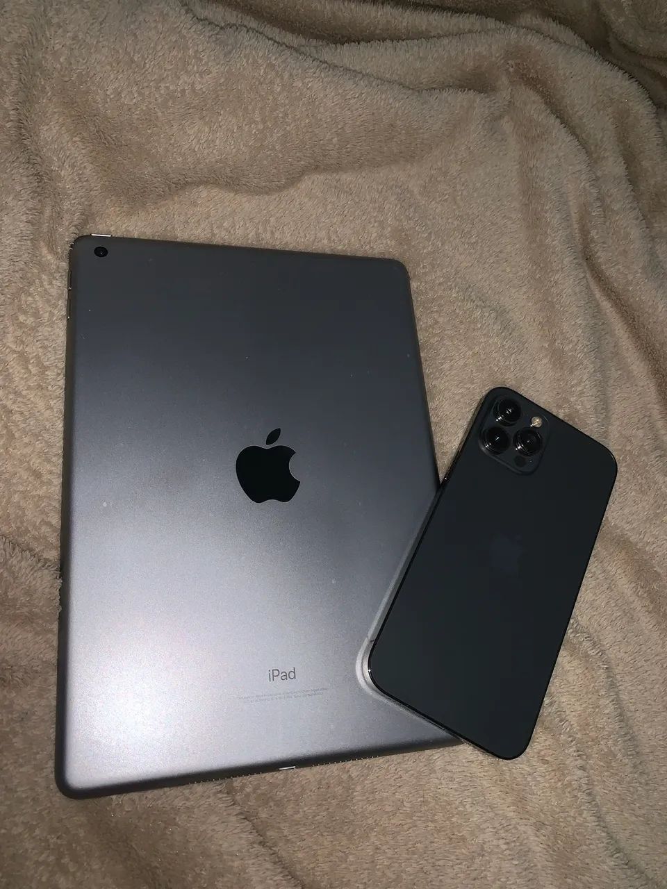 iPhone 12 Pro Max e iPad 7