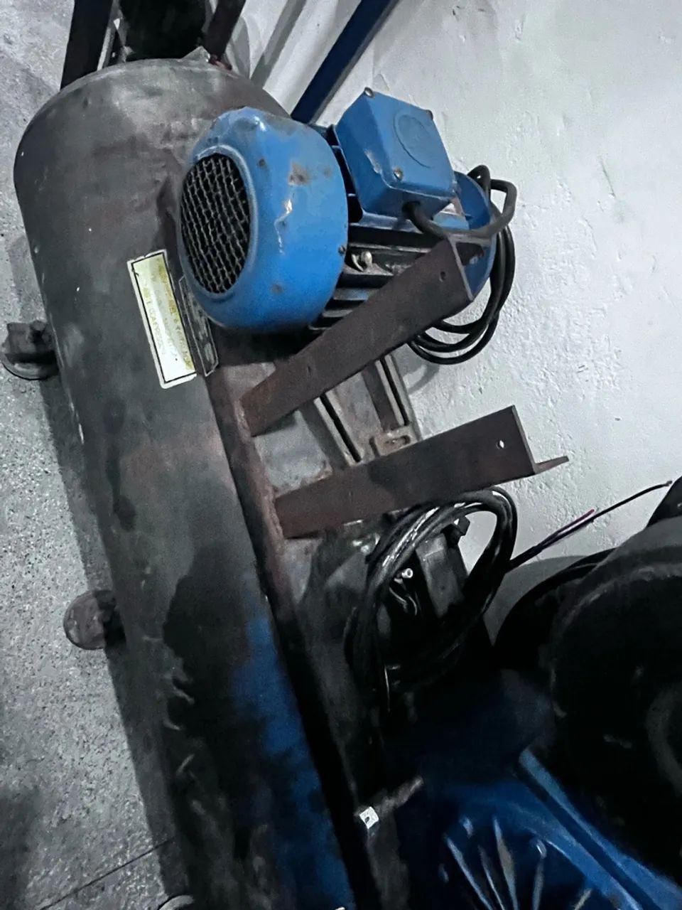 Vendo compressor de ar industrial  - Foto 5
