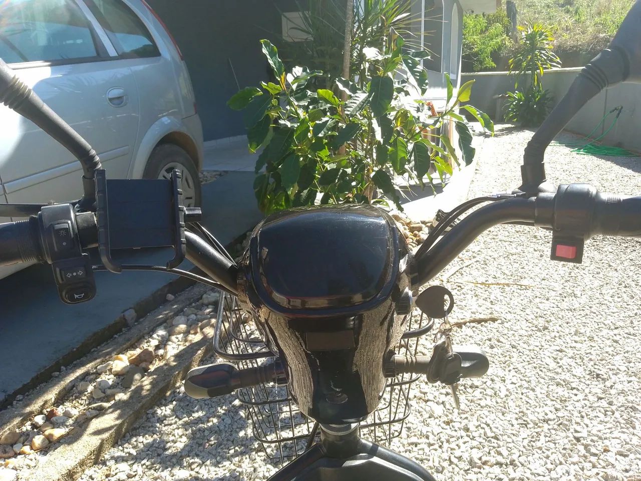 BICICLETA ELÉTRICA USADA - ÓTIMA OPORTUNIDADE!  - Foto 4