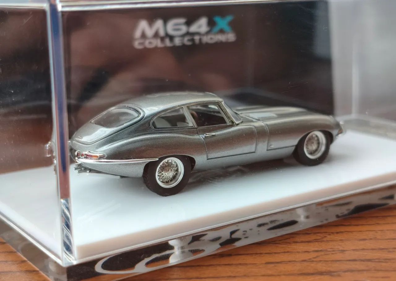 Jaguar E-Type M64X (My64) - Resina 1:64 - Foto 3