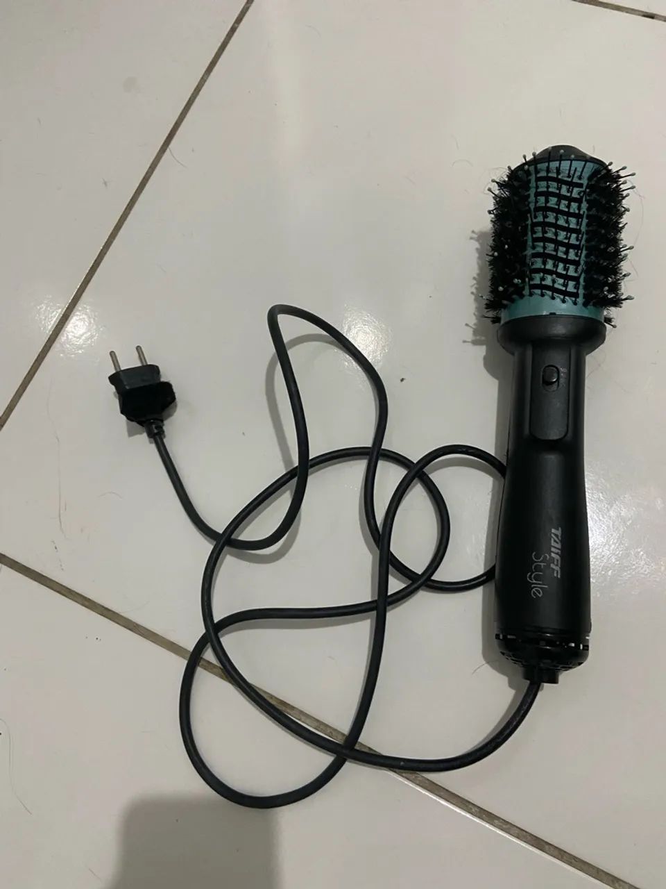Escova Modeladora Térmica stile- Seca, Modela e Dá Volume ao Cabelo - Foto 4