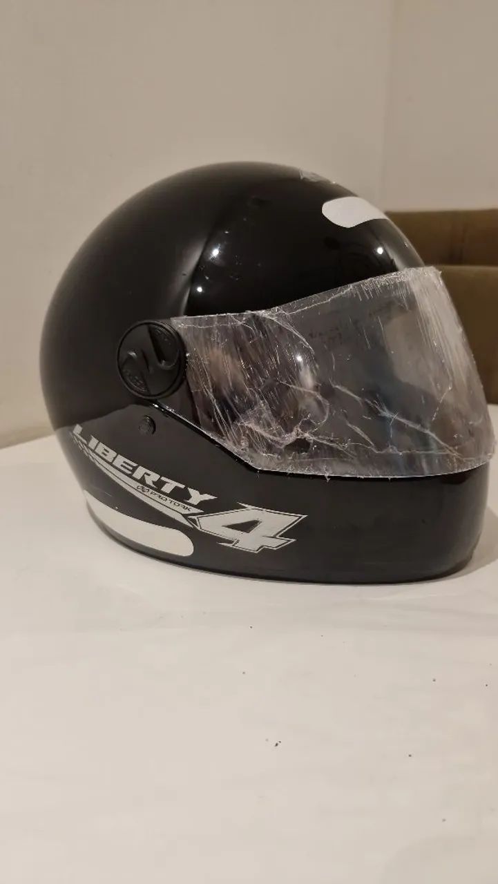Vendo capacetes novo e seminovo