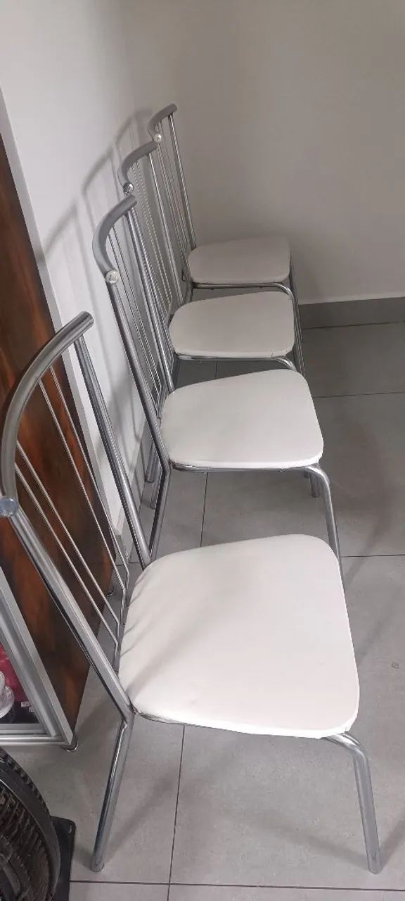 Jogo de quatro cadeiras  - Foto 4