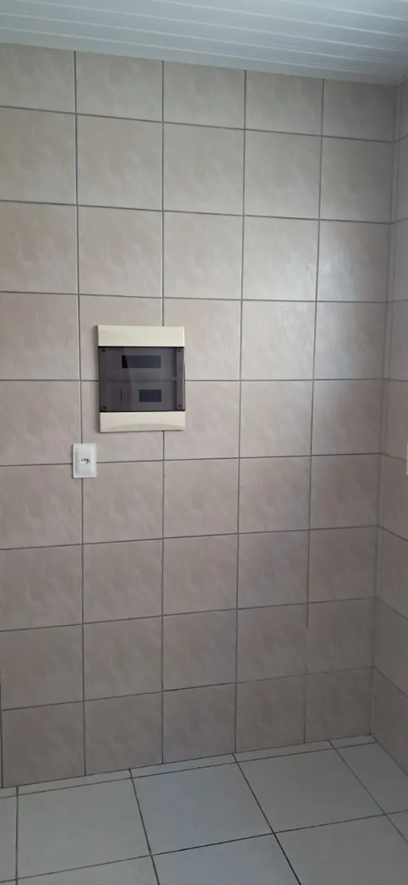Alugo Sala Comercial, Ponte Imaroim 32 m2, Copa e Wc, Estacionamento. - Foto 5