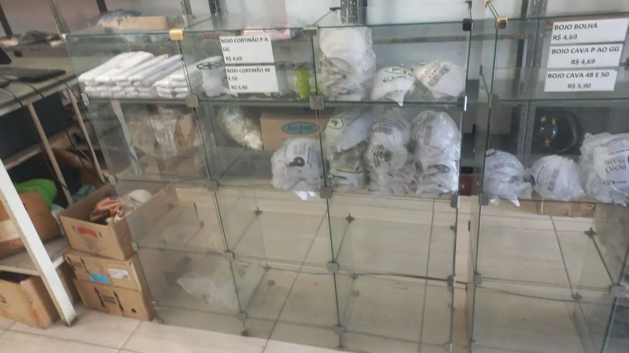 Balcão de vidro pra loja