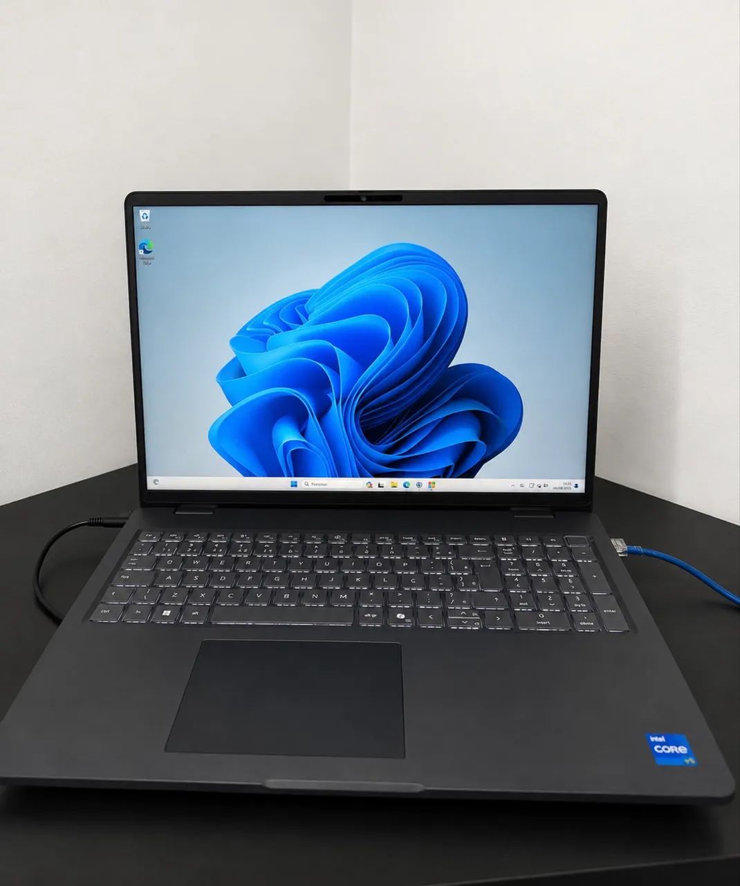 Dell Pro 16 PC16250 - Foto 3