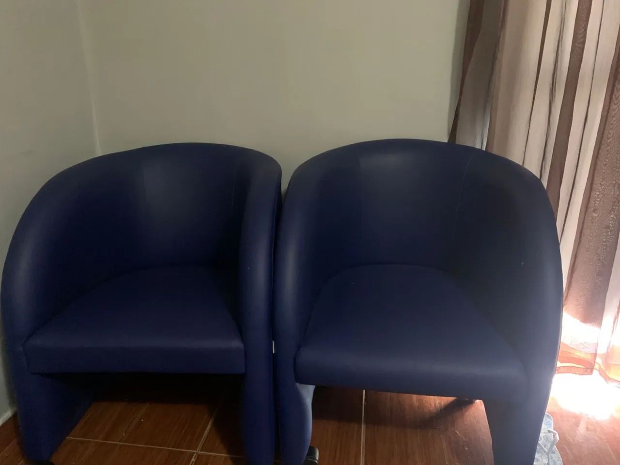 Cadeiras de couro - Foto 3