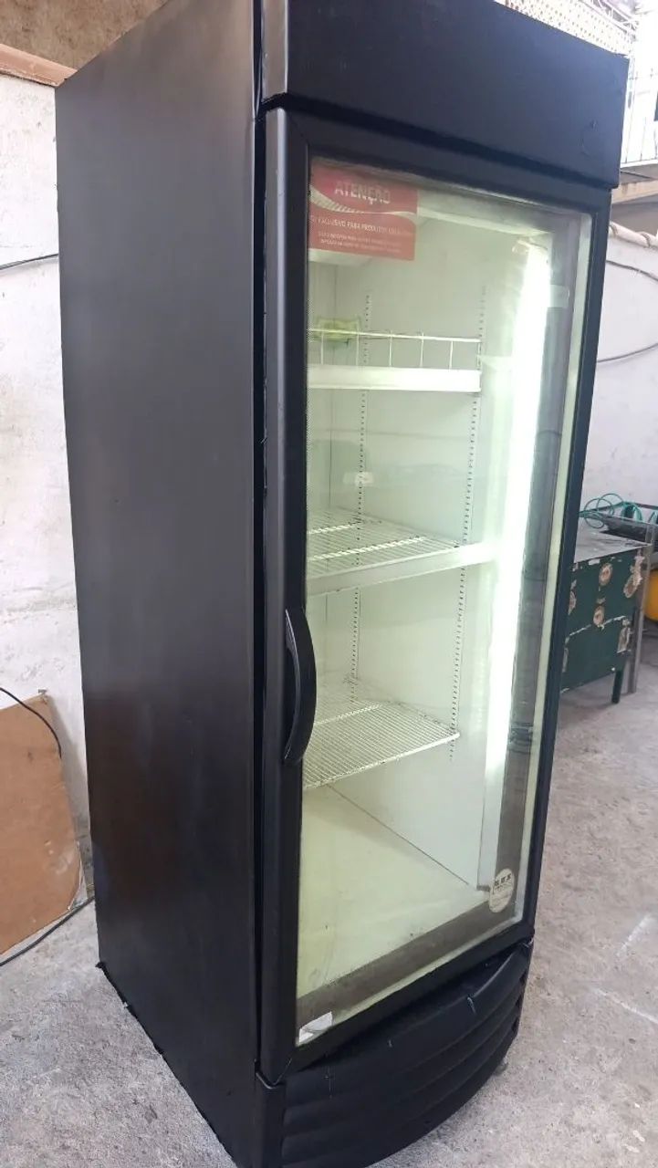 Geladeira expositora 